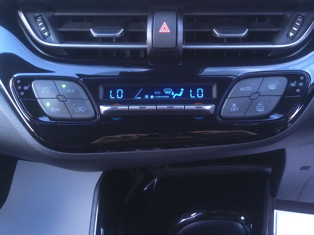 Used Toyota C-HR 2018 for sale - 76627147: Photo 22