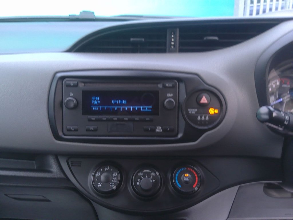 Used Toyota Yaris 2018 for sale - 76647709: Photo 10