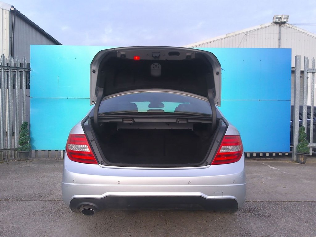 Used Mercedes-Benz C Class 2014 for sale - 76627160: Photo 30