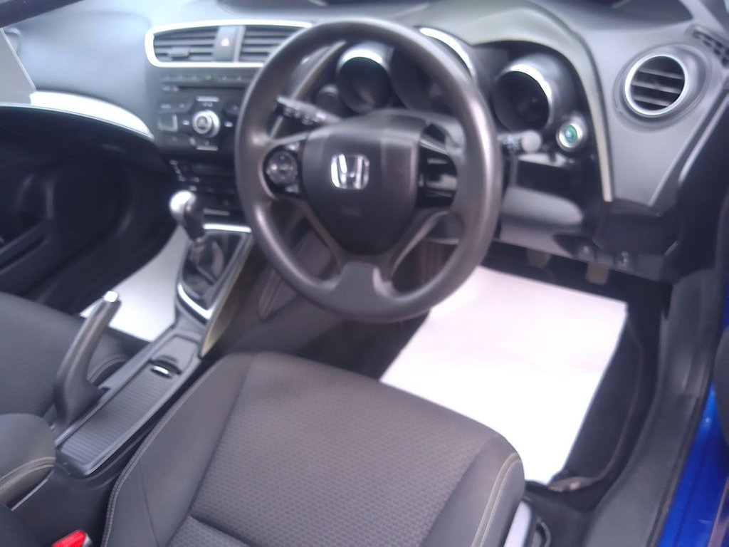 Used Honda Civic 2016 for sale - 76627122: Photo 10