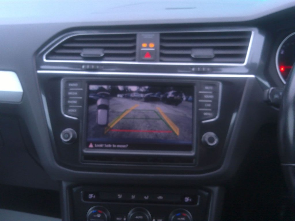 Used Volkswagen Tiguan 2016 for sale - 76627129: Photo 14