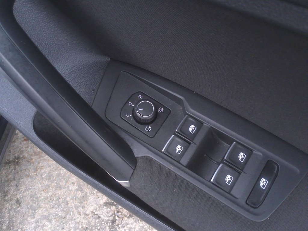 Used Volkswagen Tiguan 2016 for sale - 76627129: Photo 18