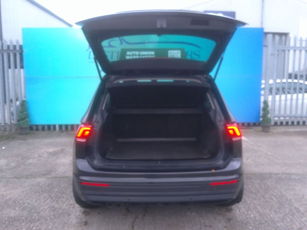 Used Volkswagen Tiguan 2016 for sale - 76627129: Photo 24