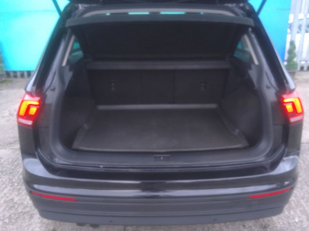 Used Volkswagen Tiguan 2016 for sale - 76627129: Photo 25