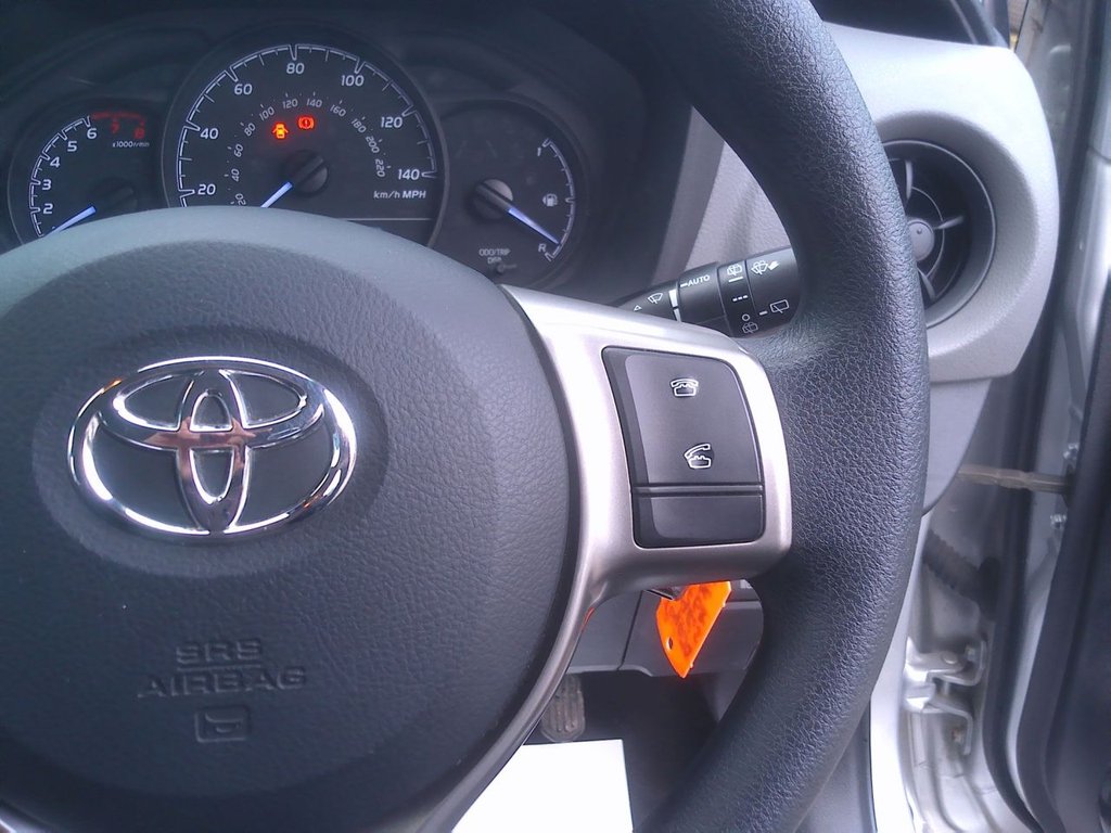 Used Toyota Yaris 2018 for sale - 76627137: Photo 14