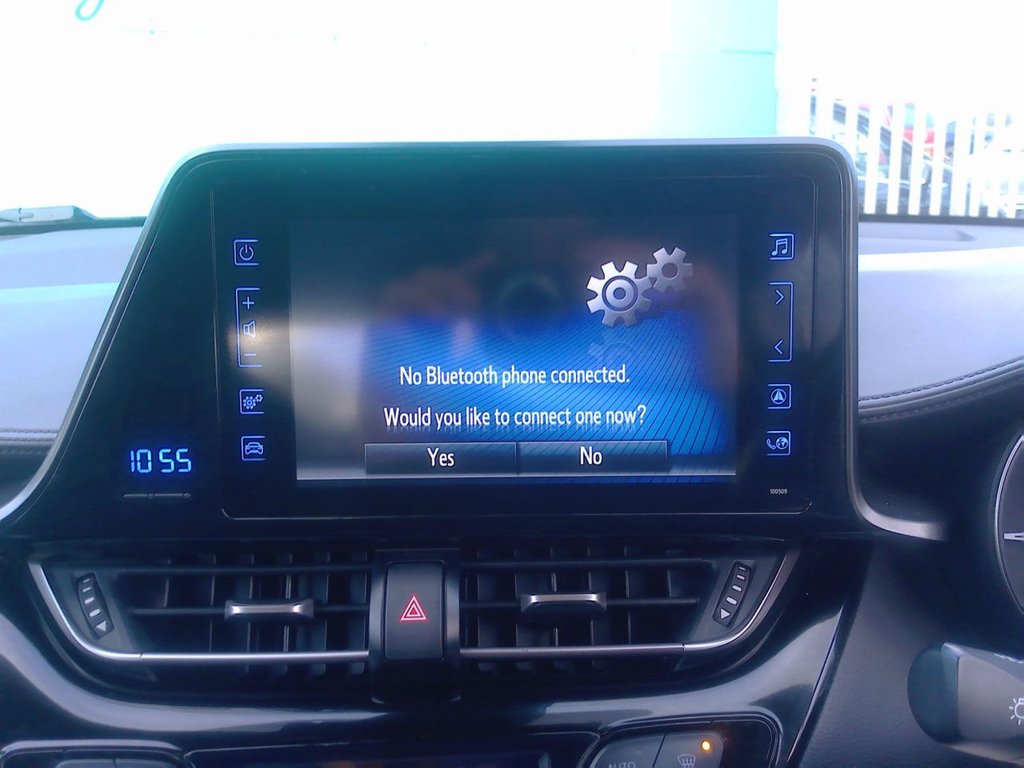 Used Toyota C-HR 2019 for sale - 76901131: Photo 14