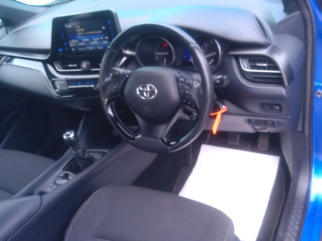 Used Toyota C-HR 2019 for sale - 76627120: Photo 11