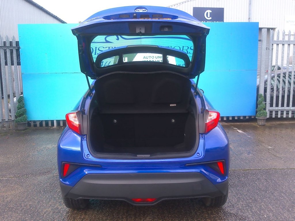 Used Toyota C-HR 2019 for sale - 76627120: Photo 24