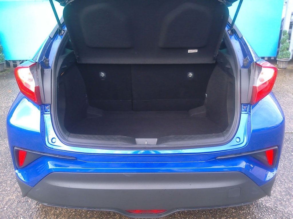 Used Toyota C-HR 2019 for sale - 76627120: Photo 25