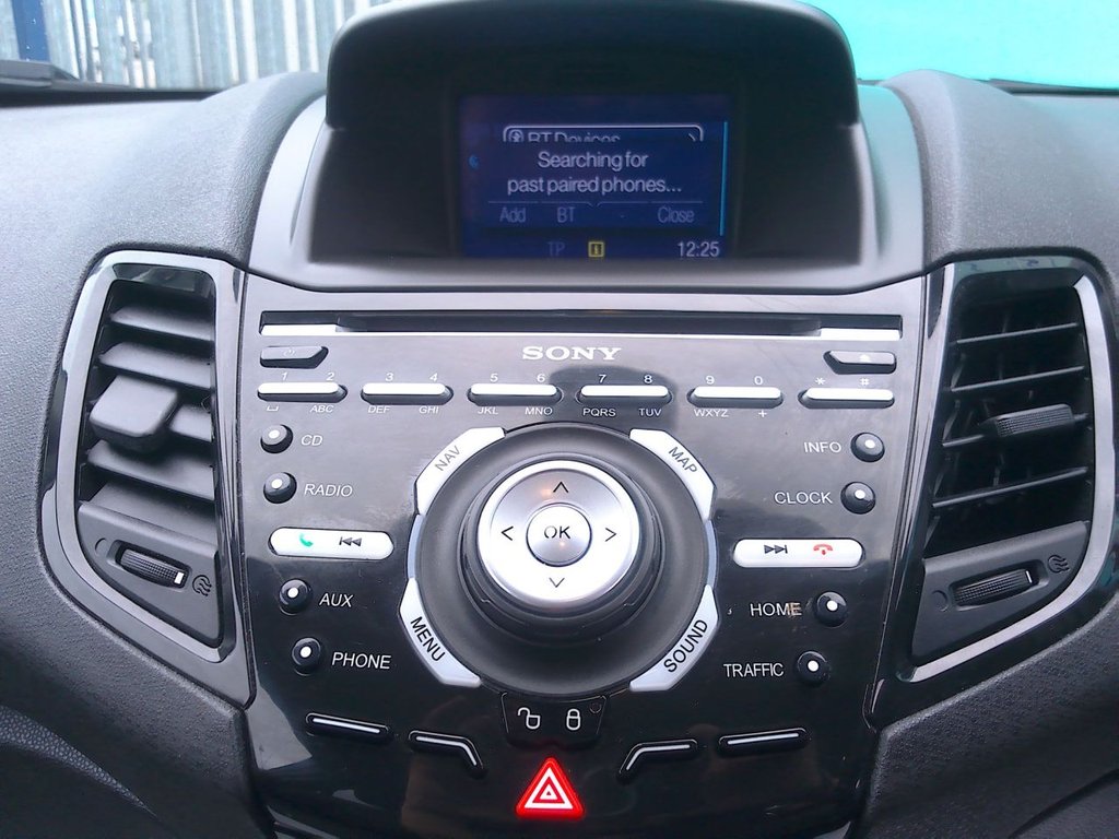 Used Ford Fiesta 2016 for sale - 76627128: Photo 11