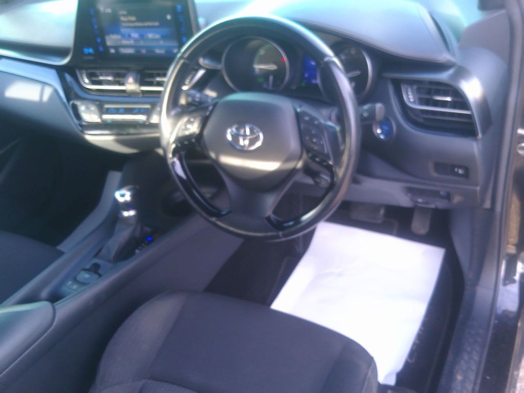 Used Toyota C-HR 2019 for sale - 76900972: Photo 11