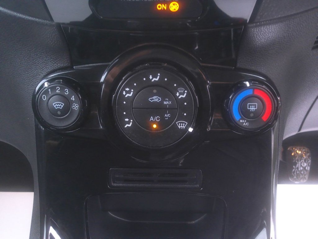 Used Ford Fiesta 2017 for sale - 76627153: Photo 16