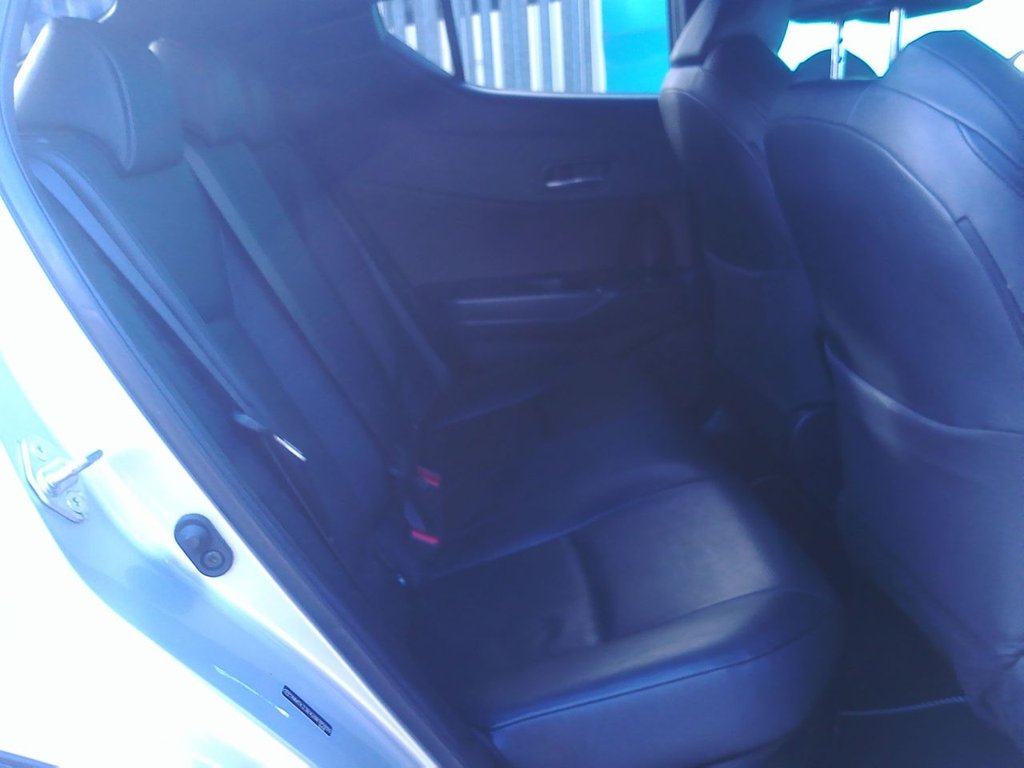 Used Toyota C-HR 2018 for sale - 76627154: Photo 30