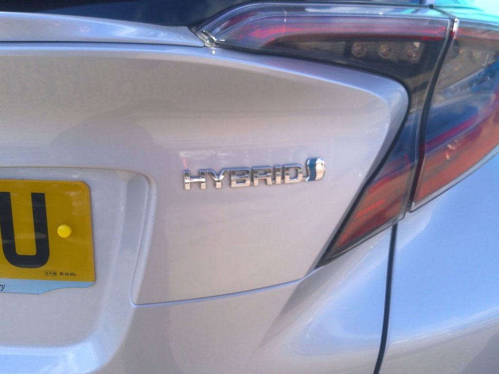 Used Toyota C-HR 2018 for sale - 76627154: Photo 31