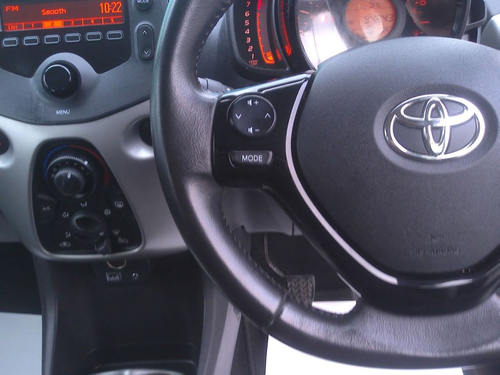 Used Toyota AYGO 2015 for sale - 76654761: Photo 10