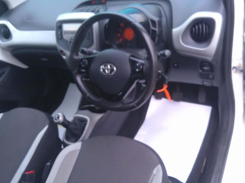 Used Toyota AYGO 2015 for sale - 76654761: Photo 9