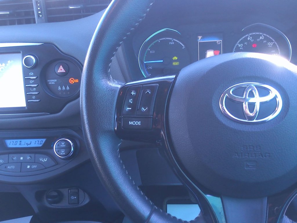 Used Toyota Yaris 2017 for sale - 76711018: Photo 11