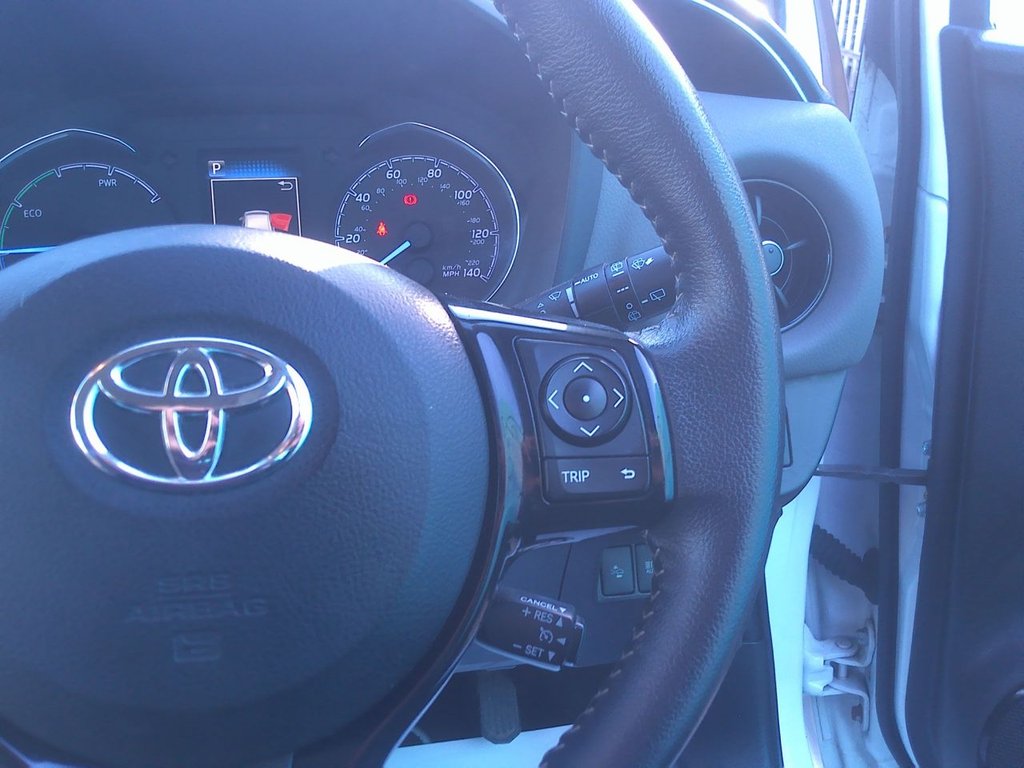 Used Toyota Yaris 2017 for sale - 76711018: Photo 12