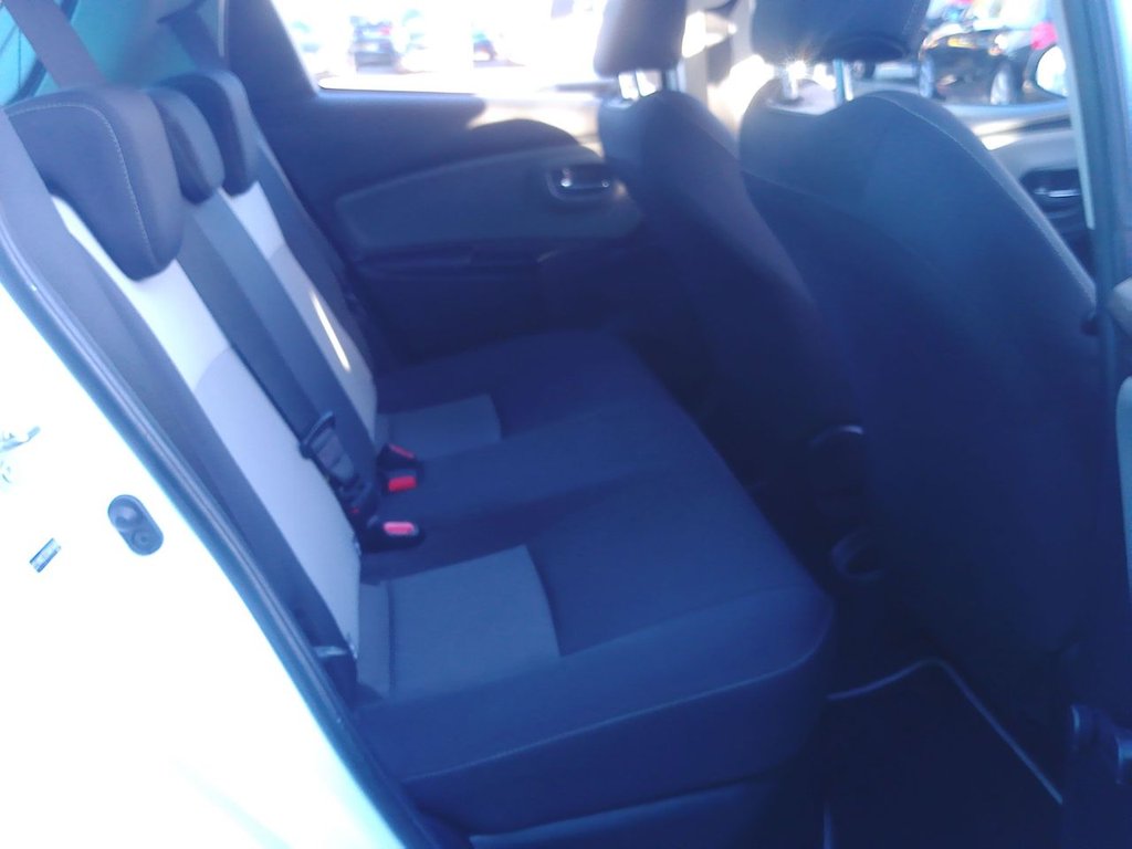 Used Toyota Yaris 2017 for sale - 76711018: Photo 18