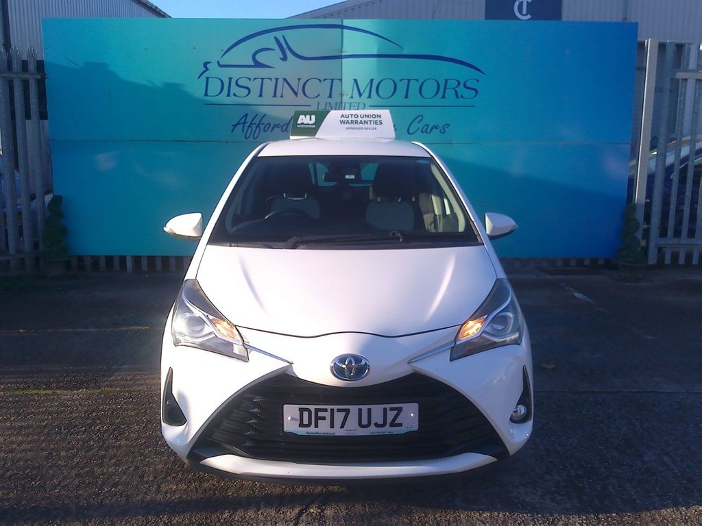 Used Toyota Yaris 2017 for sale - 76711018: Photo 2