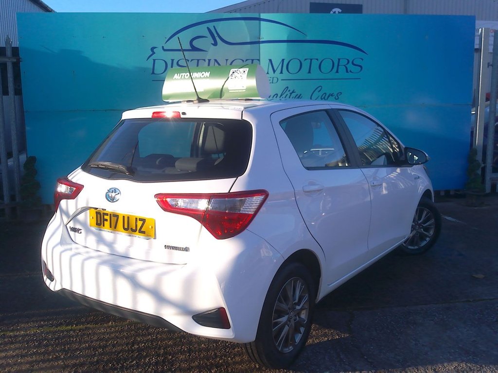 Used Toyota Yaris 2017 for sale - 76711018: Photo 4