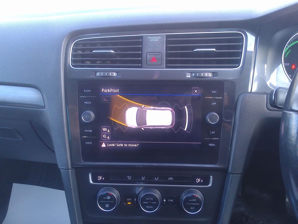 Used Volkswagen Golf 2019 for sale - 76627180: Photo 13