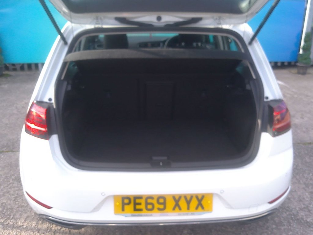 Used Volkswagen Golf 2019 for sale - 76627180: Photo 31