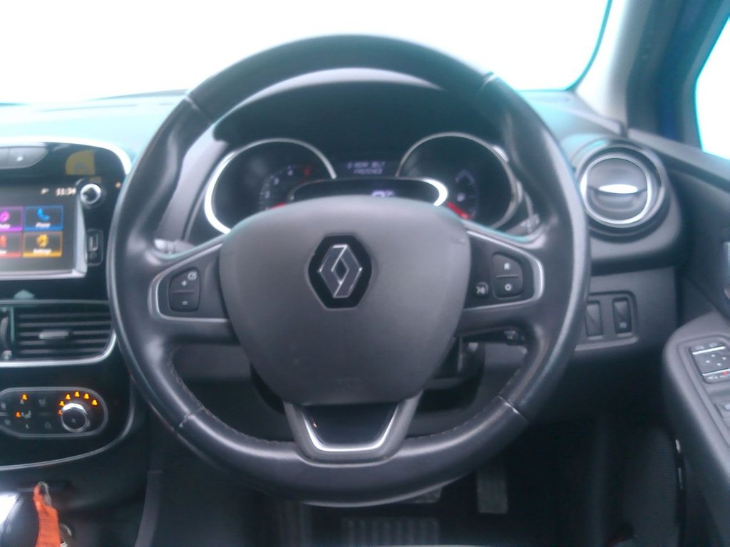 Used Renault Clio 2019 for sale - 76627117: Photo 11