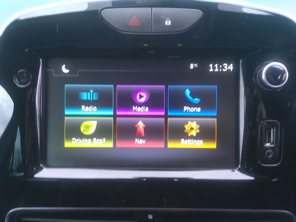 Used Renault Clio 2019 for sale - 76627117: Photo 15