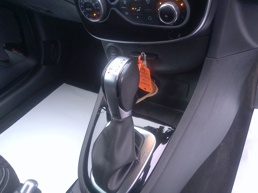 Used Renault Clio 2019 for sale - 76627117: Photo 23