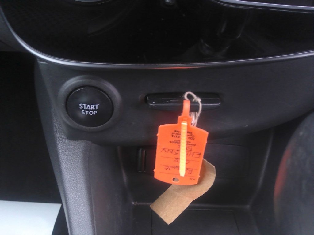 Used Renault Clio 2019 for sale - 76627117: Photo 24