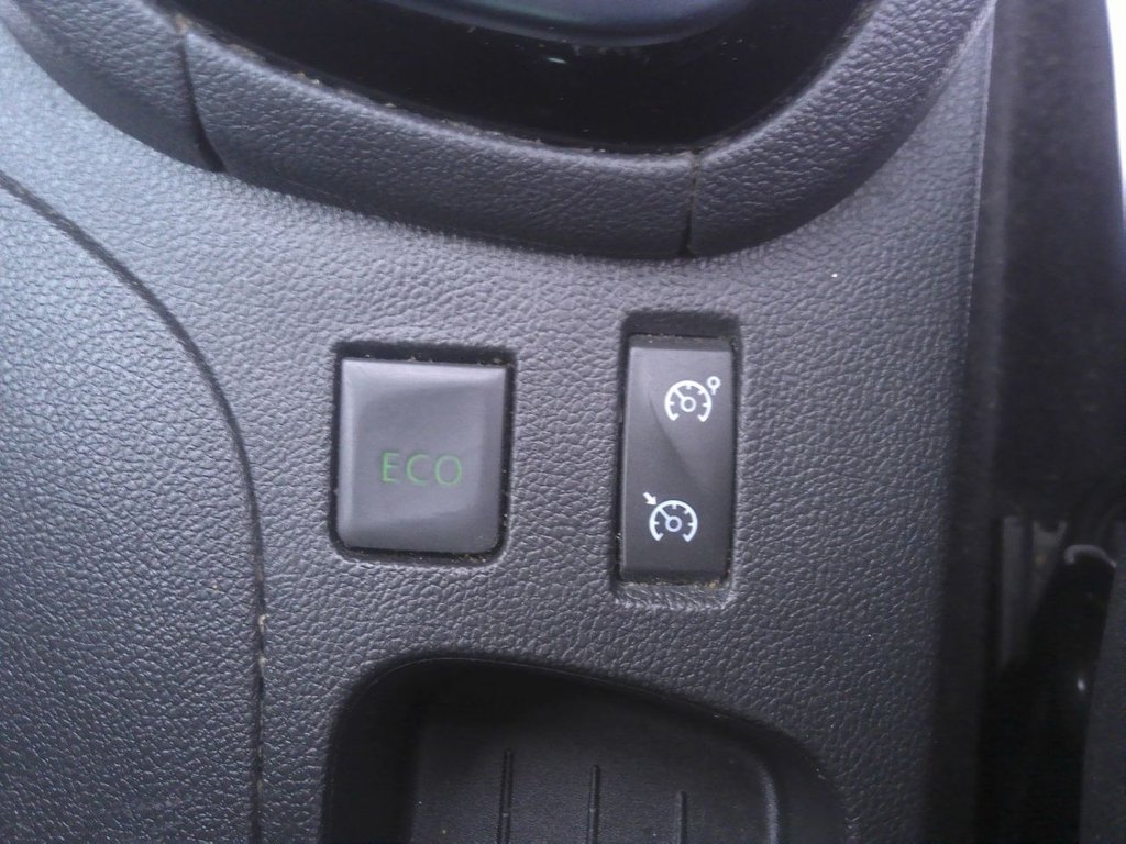 Used Renault Clio 2019 for sale - 76627117: Photo 25