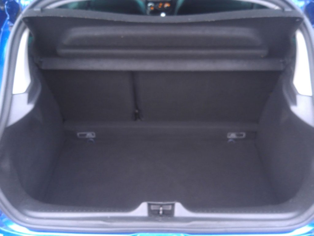 Used Renault Clio 2019 for sale - 76627117: Photo 33