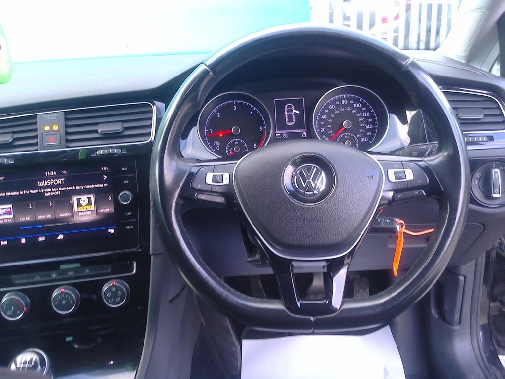 Used Volkswagen Golf 2017 for sale - 77211956: Photo 12