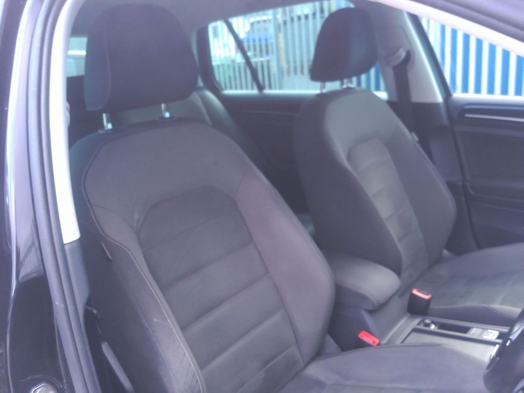 Used Volkswagen Golf 2017 for sale - 77211956: Photo 25