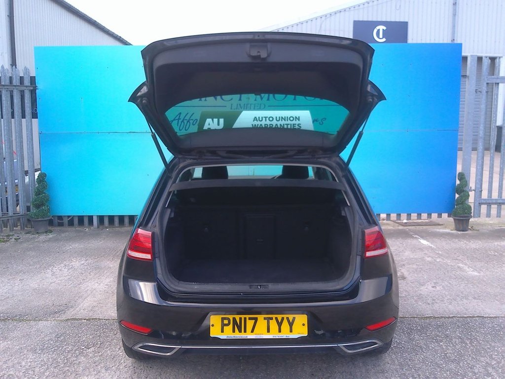 Used Volkswagen Golf 2017 for sale - 77211956: Photo 28