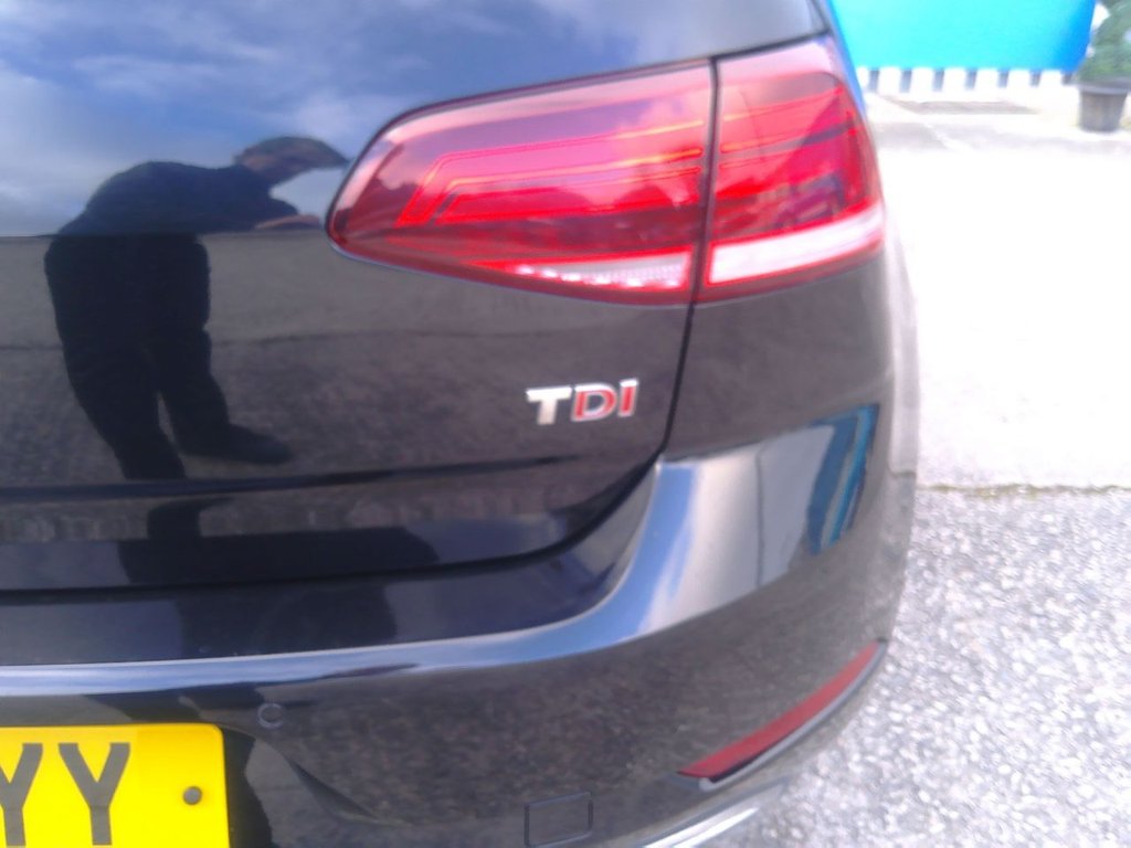 Used Volkswagen Golf 2017 for sale - 77211956: Photo 9