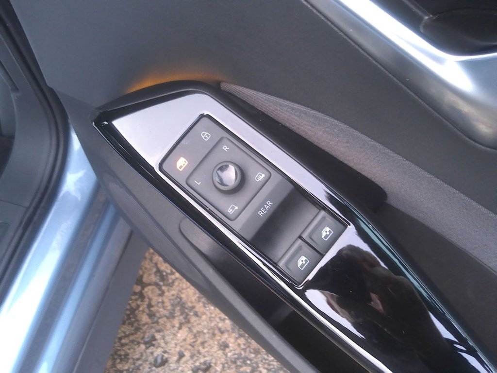 Used Volkswagen ID.3 2021 for sale - 76627138: Photo 24