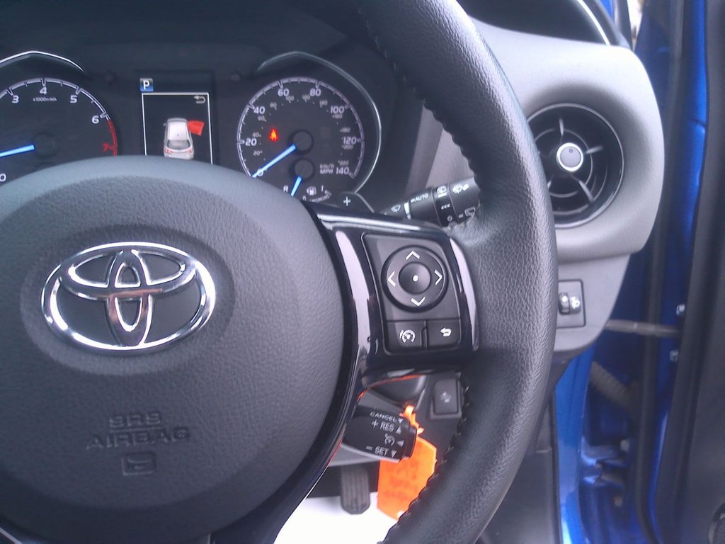 Used Toyota Yaris 2017 for sale - 76710960: Photo 11