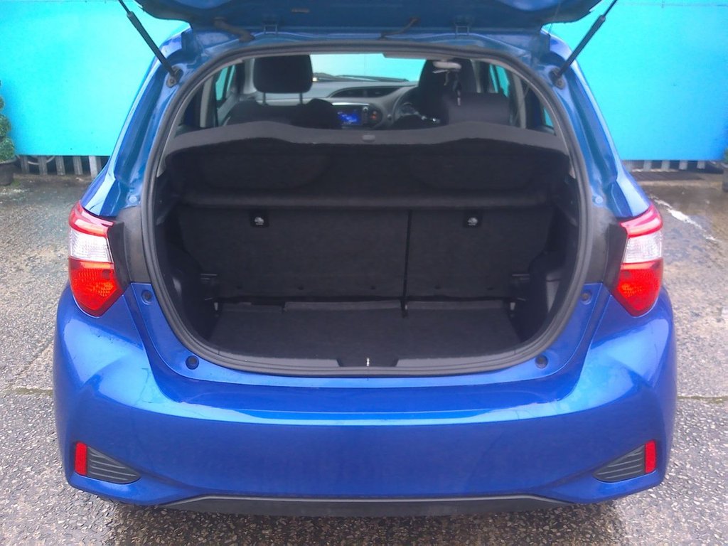 Used Toyota Yaris 2017 for sale - 76710960: Photo 25