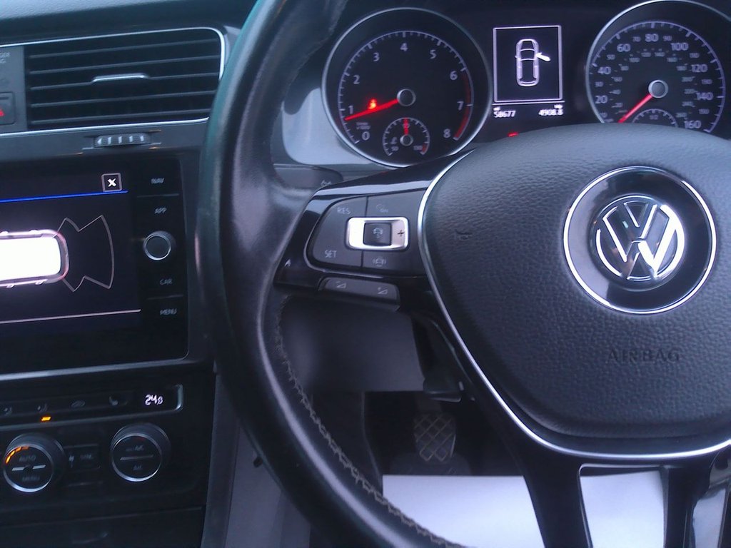 Used Volkswagen Golf 2020 for sale - 76627155: Photo 24