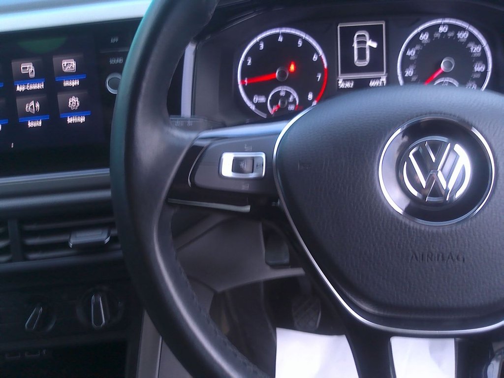 Used Volkswagen Polo 2018 for sale - 76768642: Photo 17