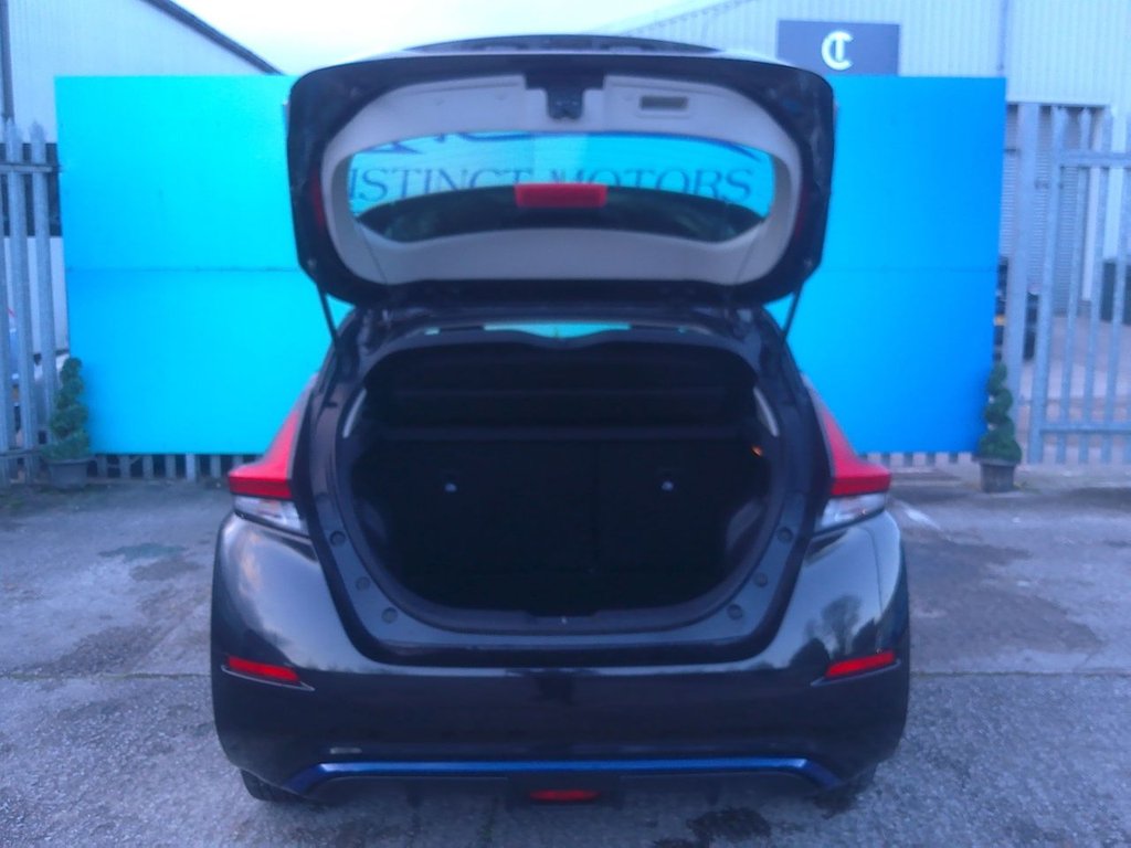 Used Nissan Leaf 2021 for sale - 76950725: Photo 25