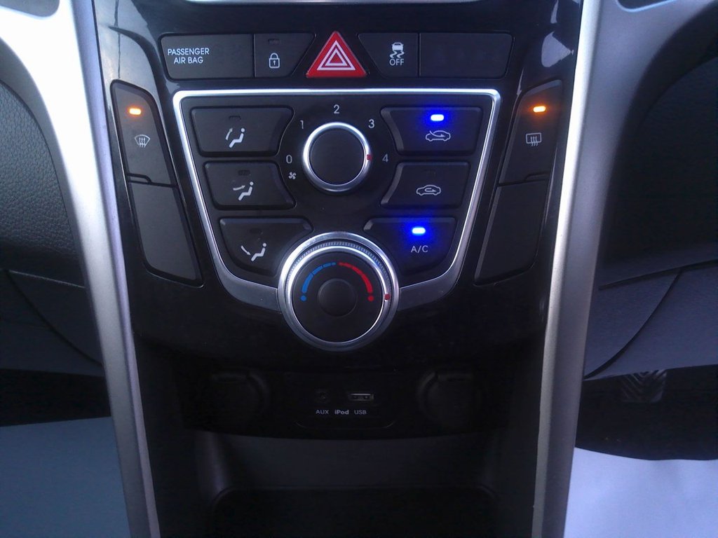 Used Hyundai i30 2015 for sale - 76900911: Photo 18