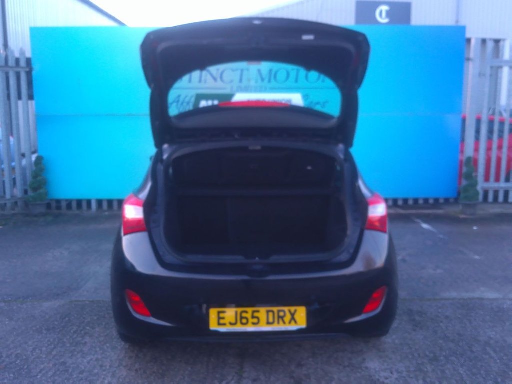 Used Hyundai i30 2015 for sale - 76900911: Photo 22