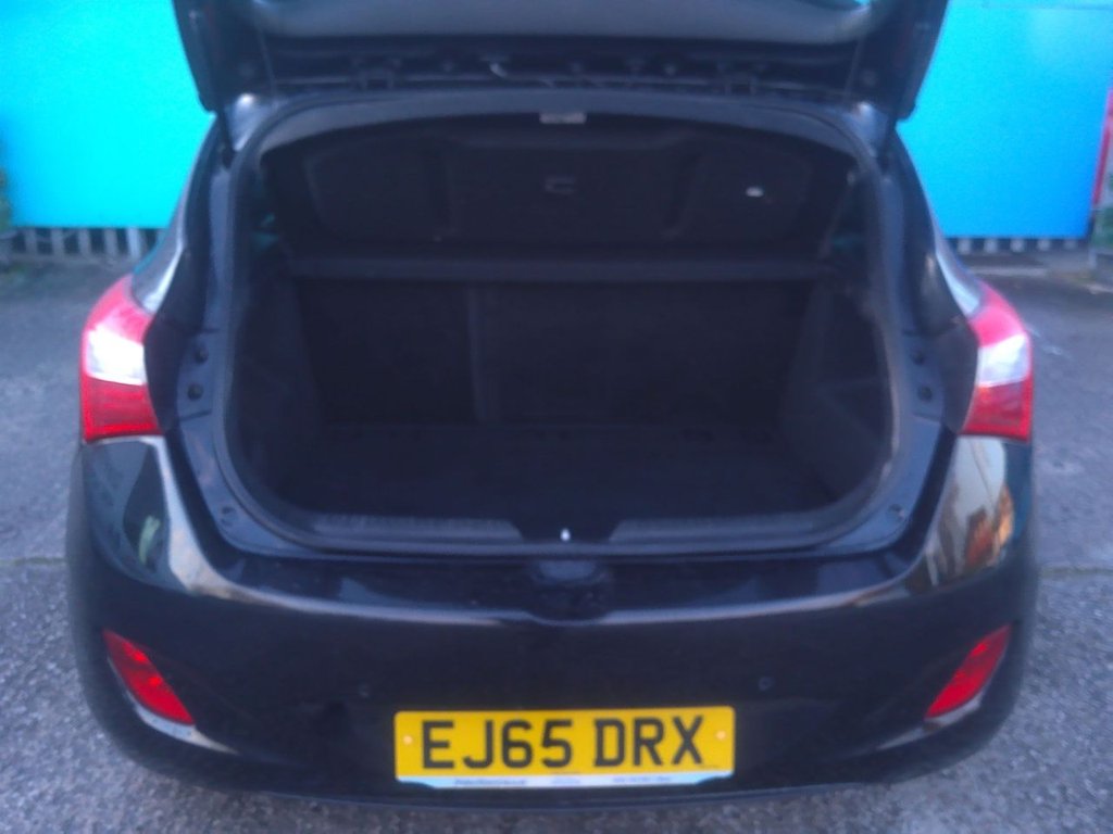 Used Hyundai i30 2015 for sale - 76900911: Photo 23