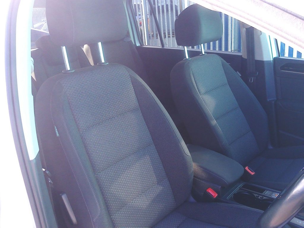 Used Volkswagen Touran 2016 for sale - 76627179: Photo 21