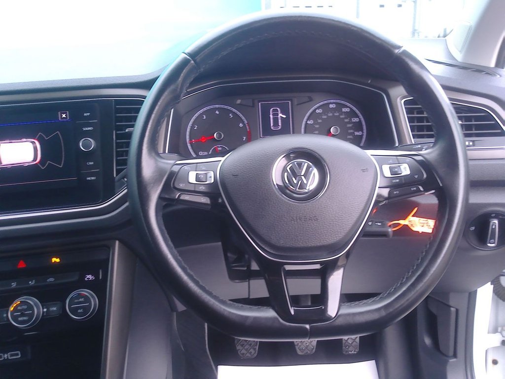 Used Volkswagen T-Roc 2018 for sale - 77636758: Photo 11