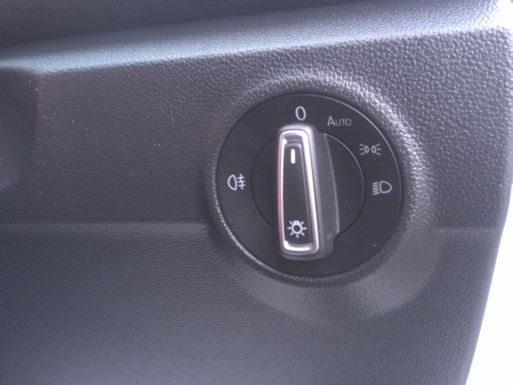 Used Volkswagen T-Roc 2018 for sale - 77636758: Photo 24