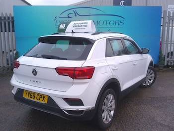 Used Volkswagen T-Roc 2018 for sale - 77636758: Photo